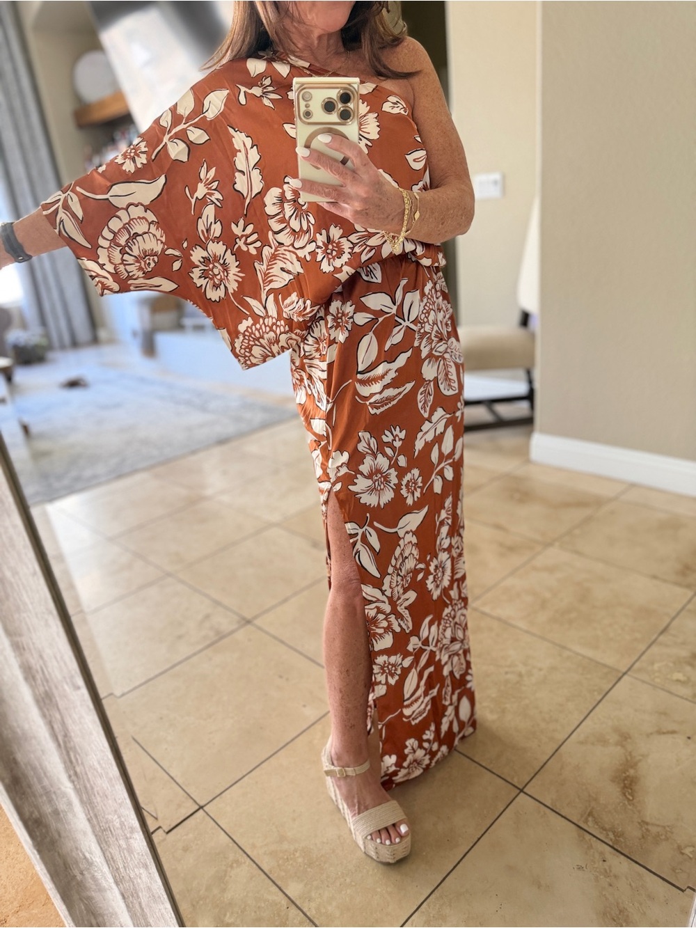 Rust Floral Maxi Dress with Side Slit and Relaxed Fit - Picture 2 of 13
